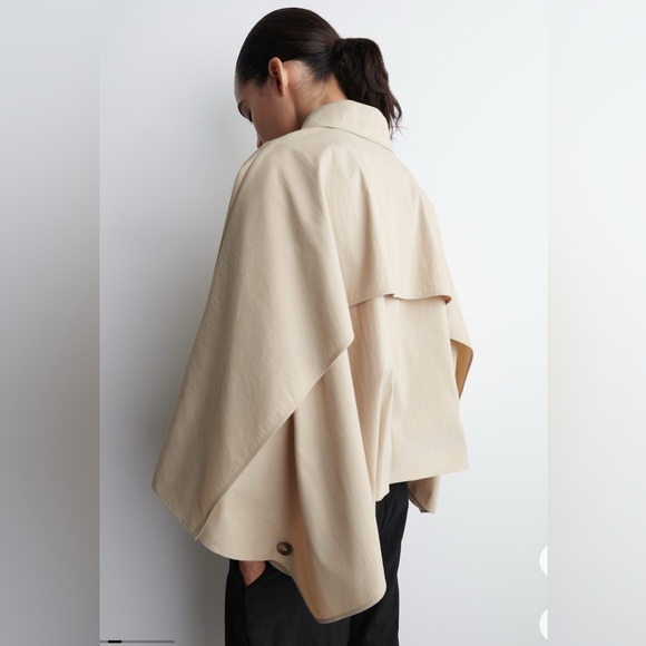 COS CROPPED TRENCH COAT CAPE Light Tan Cape Jacket - Picture 4 of 12